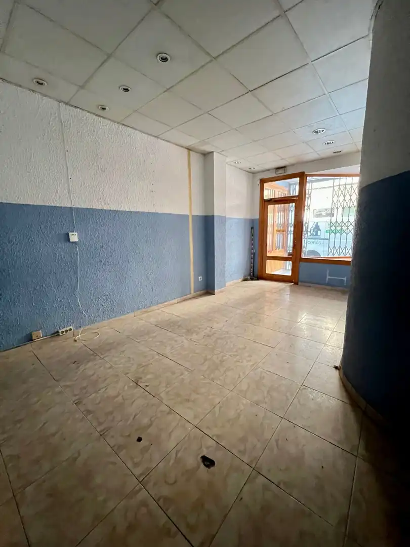 Local comercial de lloguer a Calle de Daroca, imagen 4