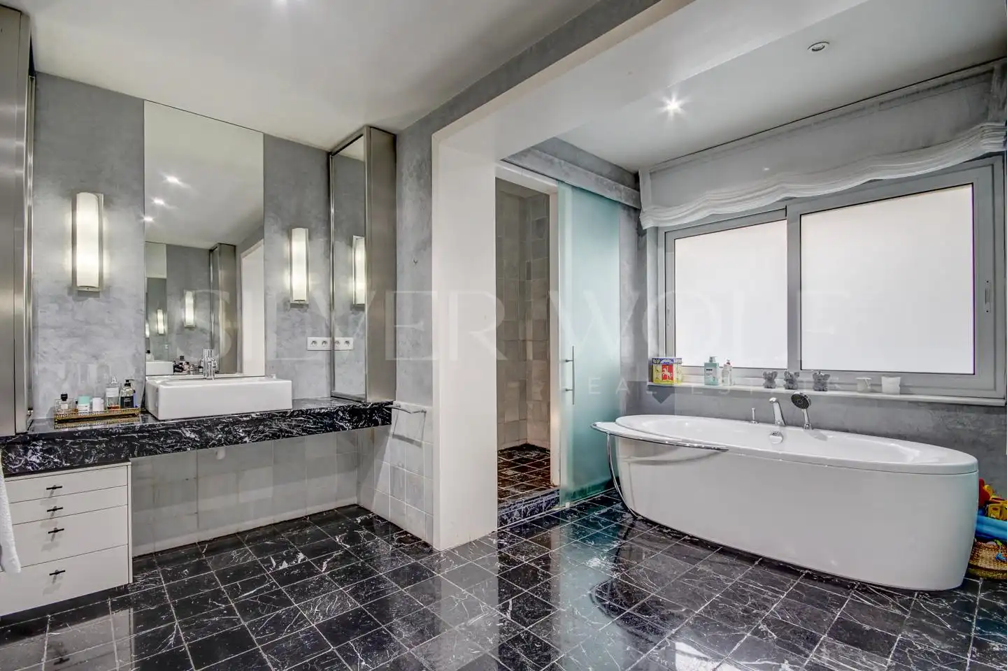 Bathroom of Houses for sale in Sant Cugat del Vallès  with Air Conditioner, Heating and Private garden