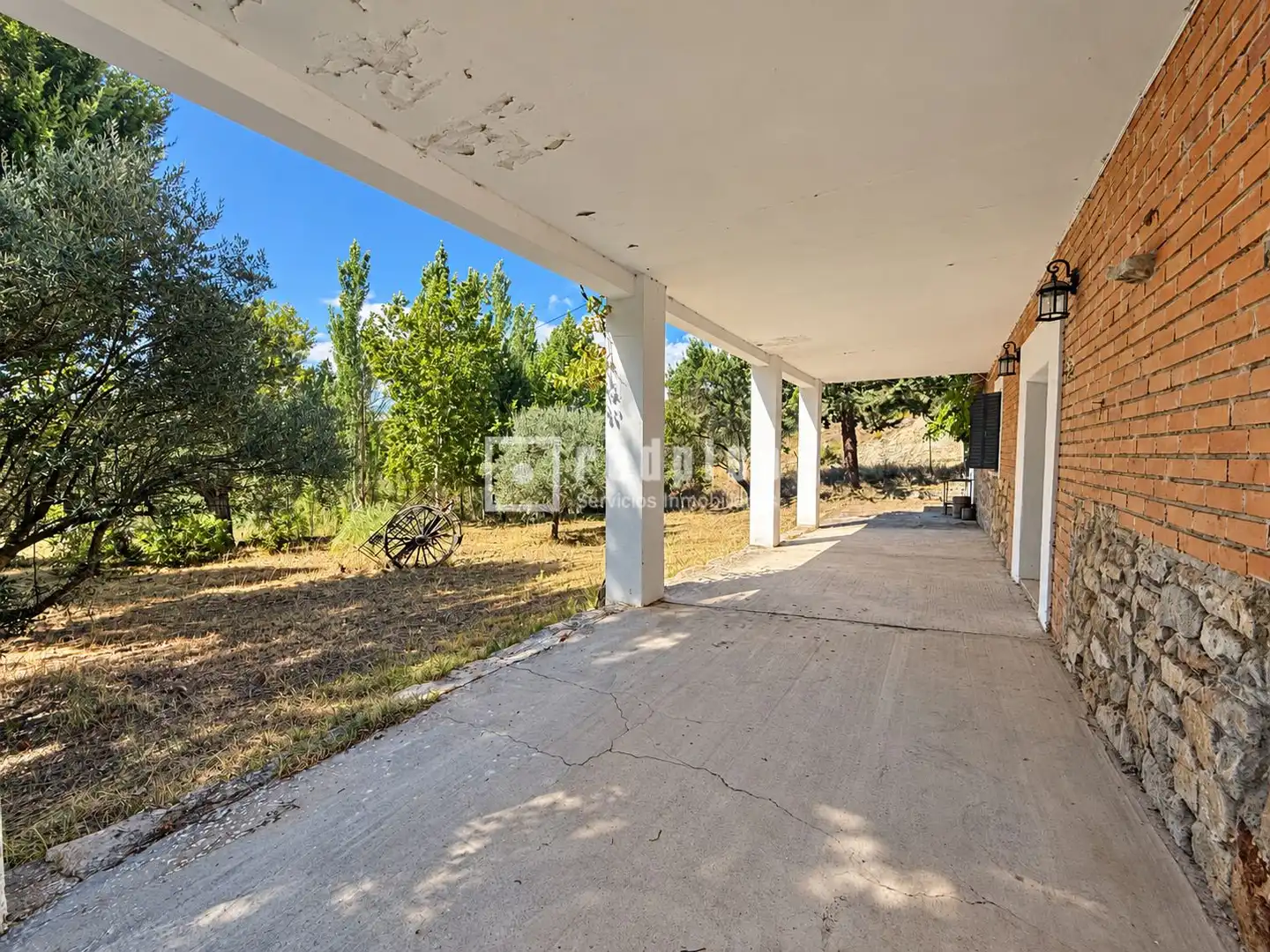 Vista exterior de Casa o chalet en venta en Montarrón, Guadalajara