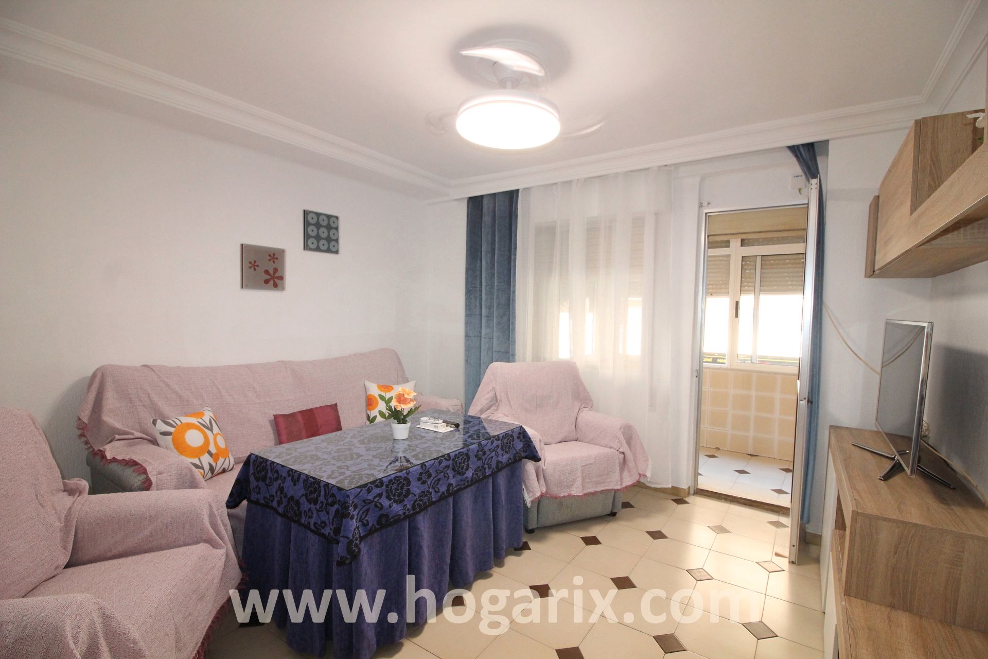 Sala d'estar de Pis de lloguer en  Huelva Capital amb Moblat, Rentadora i Microones