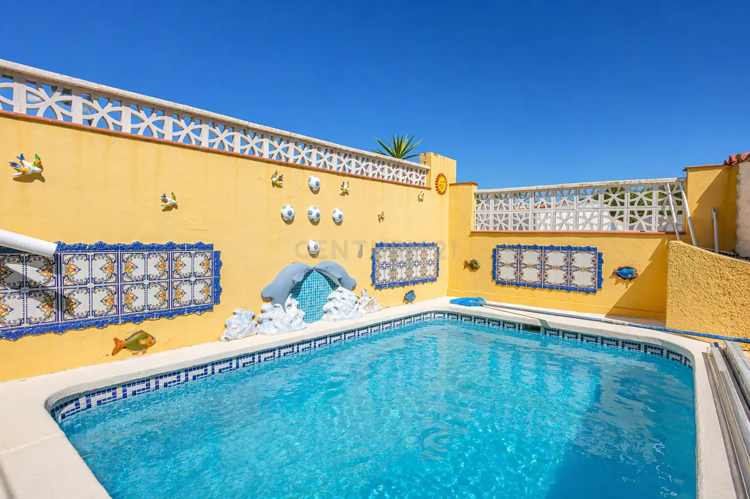 Piscina de Casa adosada en venta en La Nucia con Aire acondicionado, Trastero y Piscina