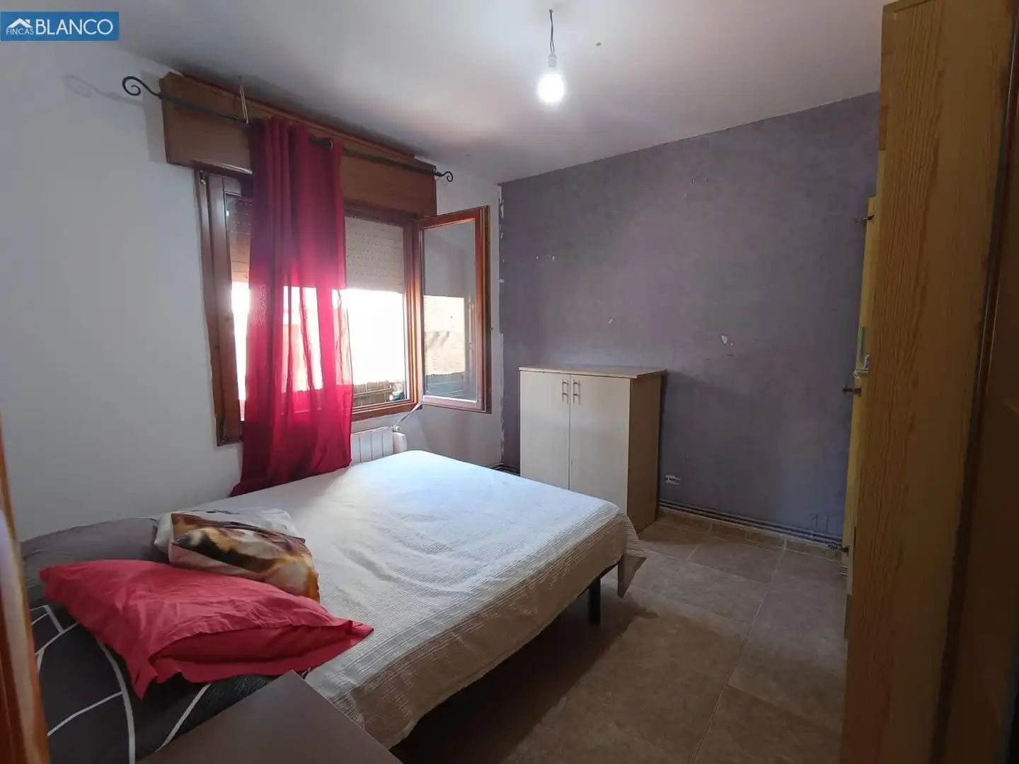 Habitación de Piso en venta en L'Hospitalet de Llobregat con Aire acondicionado, Calefacción y Alarma