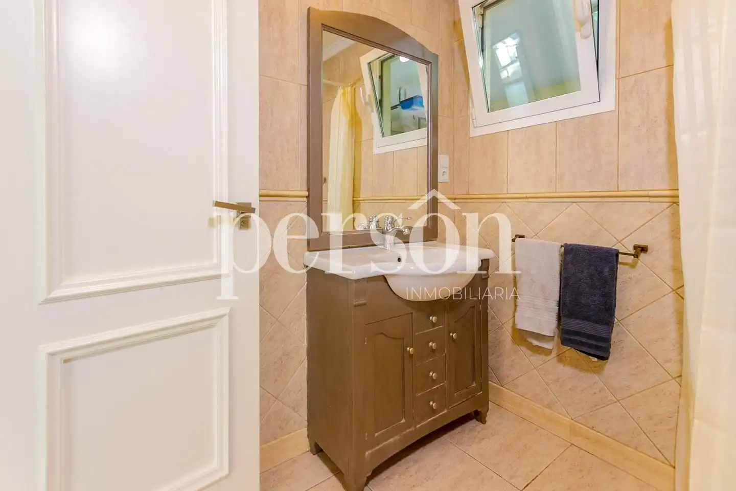 Bathroom of Houses for rent in Bétera  with Air Conditioner, Private garden and Terrace