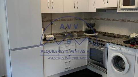 Foto 2 de Apartamento de alquiler en Sanjurjo Badia, Teis, Pontevedra