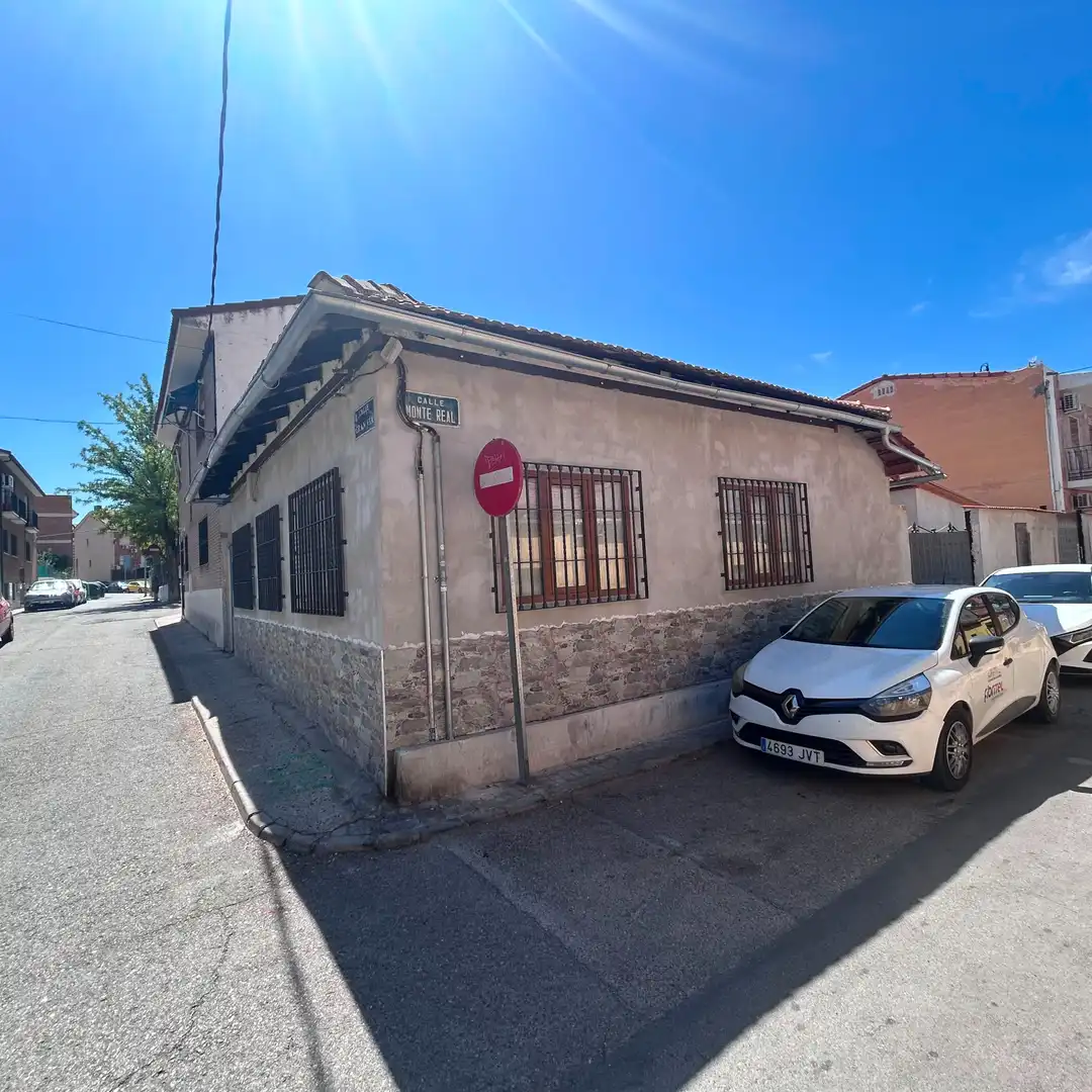 Vista exterior de Casa o chalet en venta en Arganda del Rey