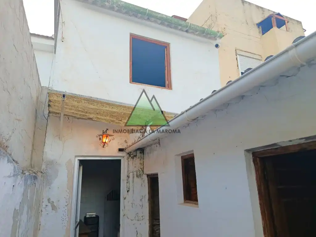 Vista exterior de Casa o xalet en venda en Villanueva de Tapia, Málaga