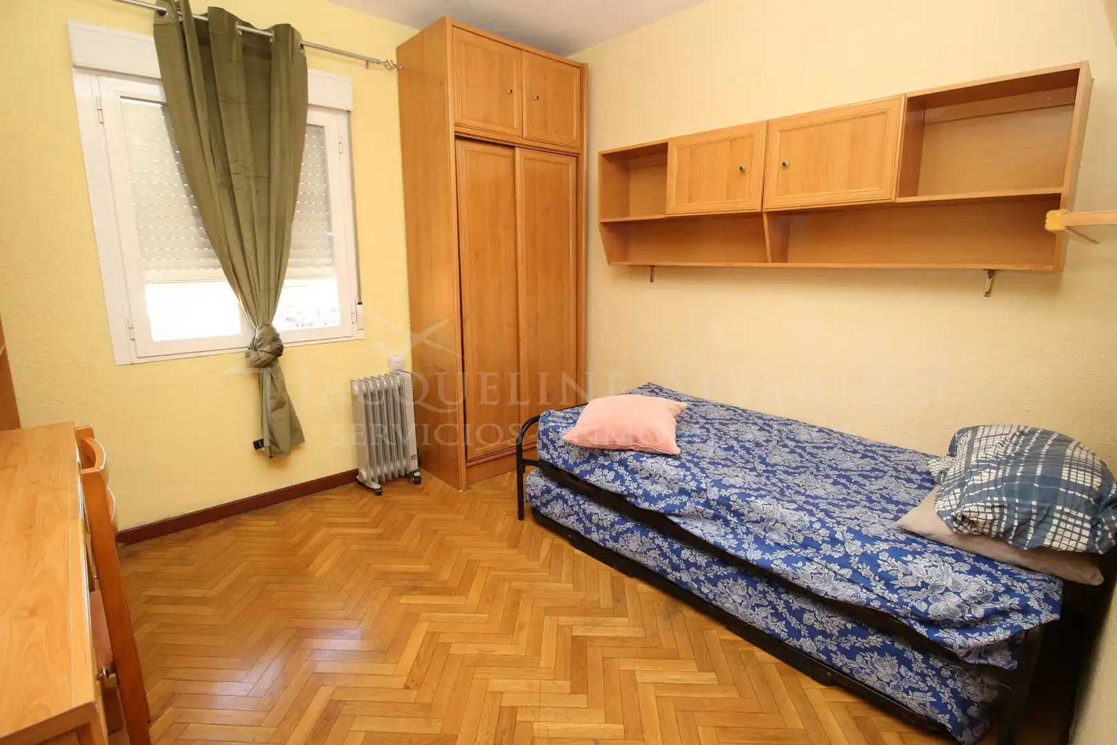 Bedroom of Flat for sale in Parla  with Parquet flooring