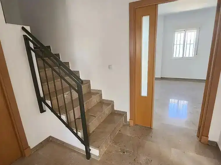 Casa o xalet en venda en Bollullos de la Mitación amb Terrassa i Balcó