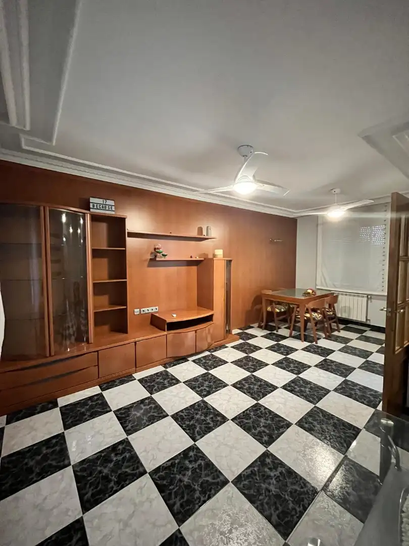 Sala d'estar de Casa adosada en venda en Balazote amb Terrassa i Moblat