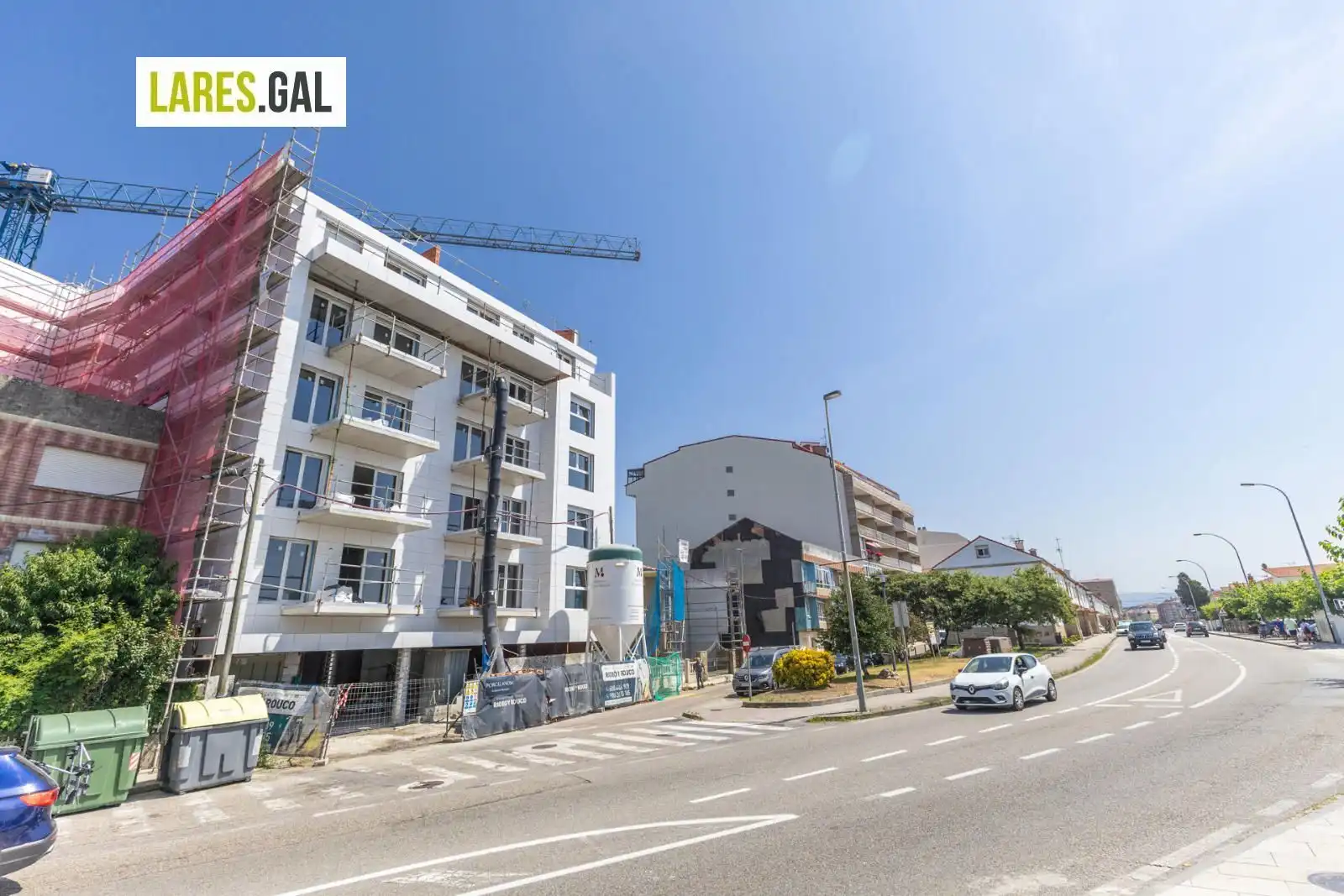 Außenansicht von Dachboden zum Verkauf in Cangas  mit Terrasse, Abstellraum und Schwimmbad
