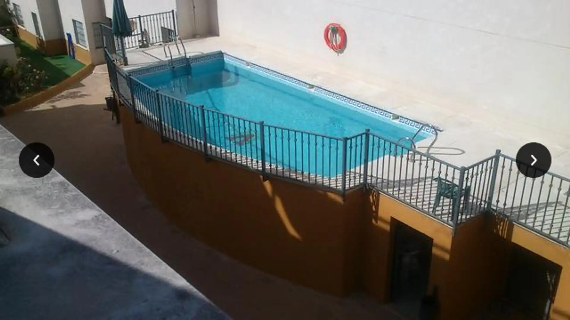 Swimming pool of Flat for rent in Linares  with Air Conditioner, Heating and Swimming Pool