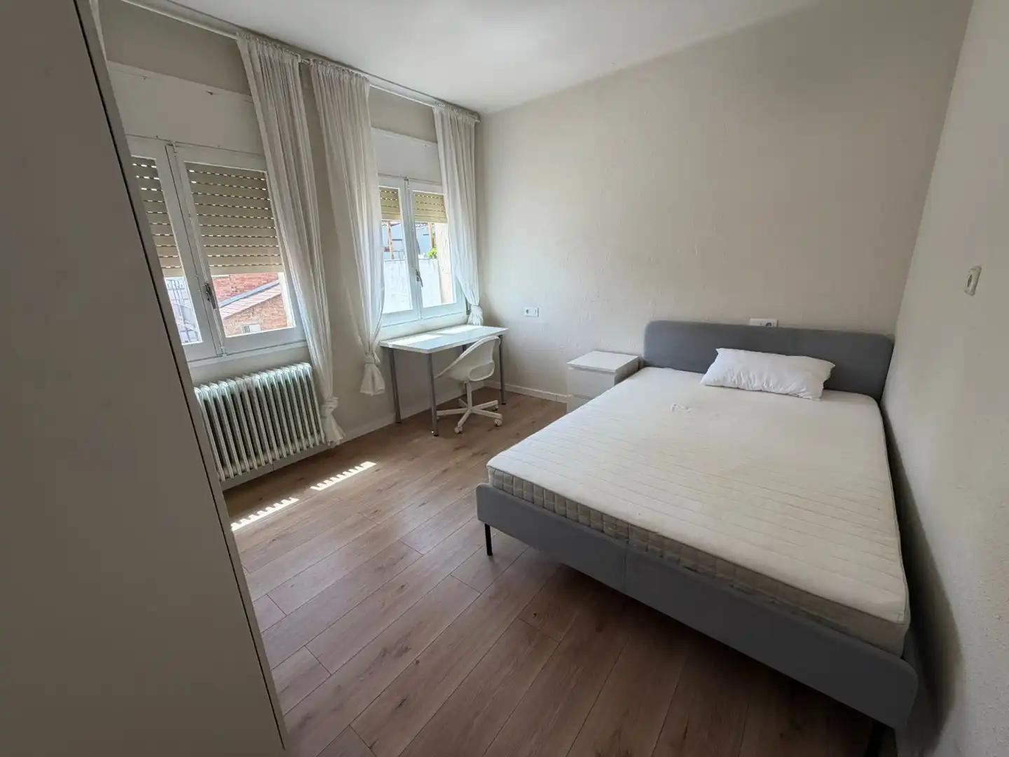 Bedroom of Flat for rent in Lleida  with Heating, Parquet flooring and Furnished