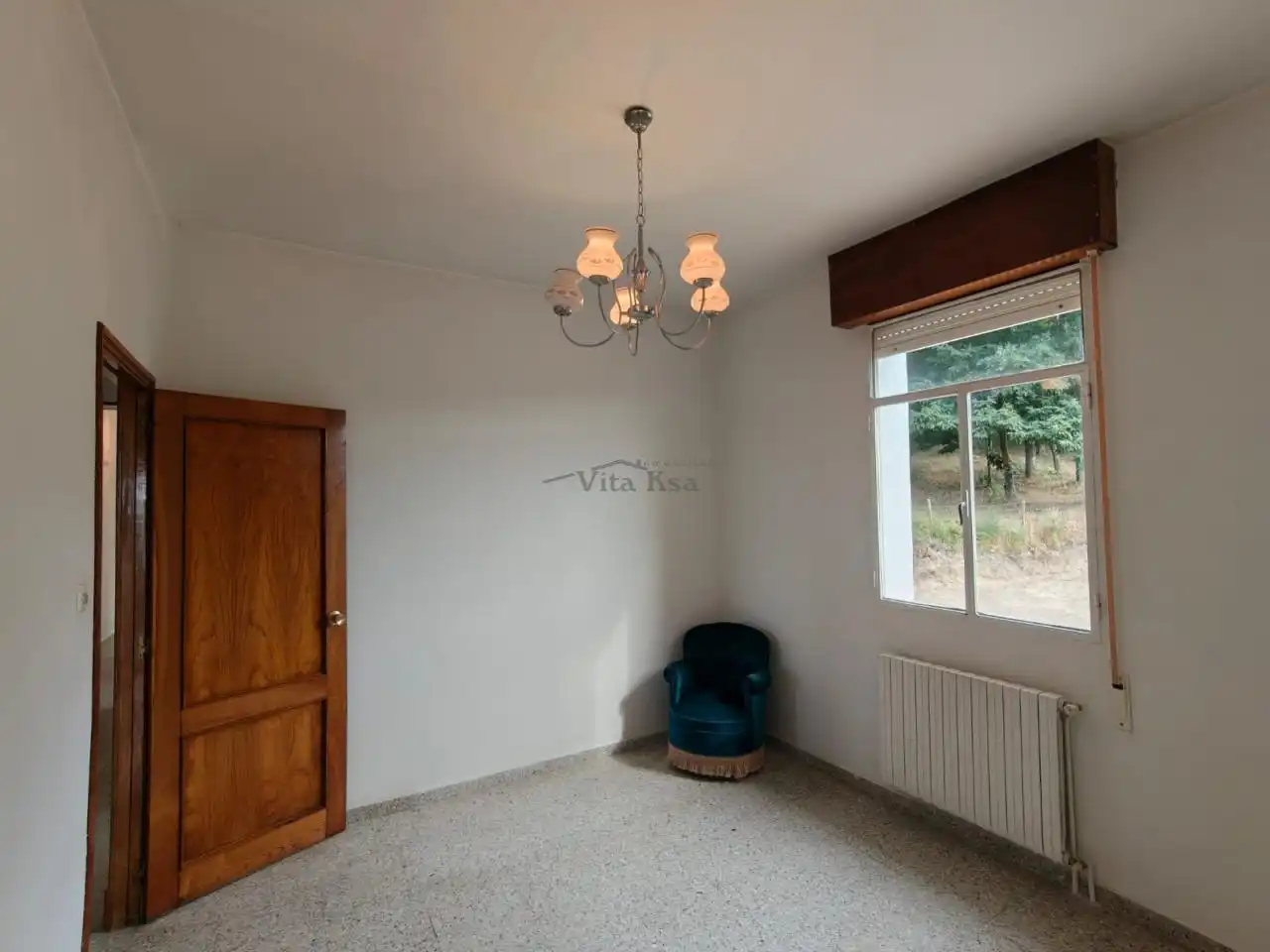 Sala d'estar de Casa o xalet en venda en Allariz amb Calefacció, Jardí privat i Traster