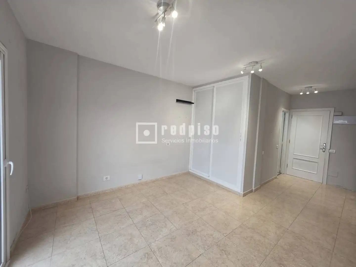 Habitación de Estudio en venta en Candelaria con Jardín privado, Terraza y Piscina