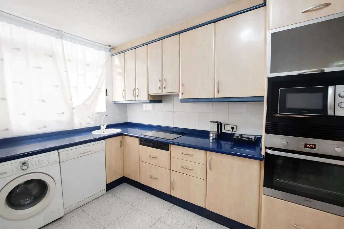 Cocina de Piso en venta en Elche / Elx con Aire acondicionado, Amueblado y Balcón