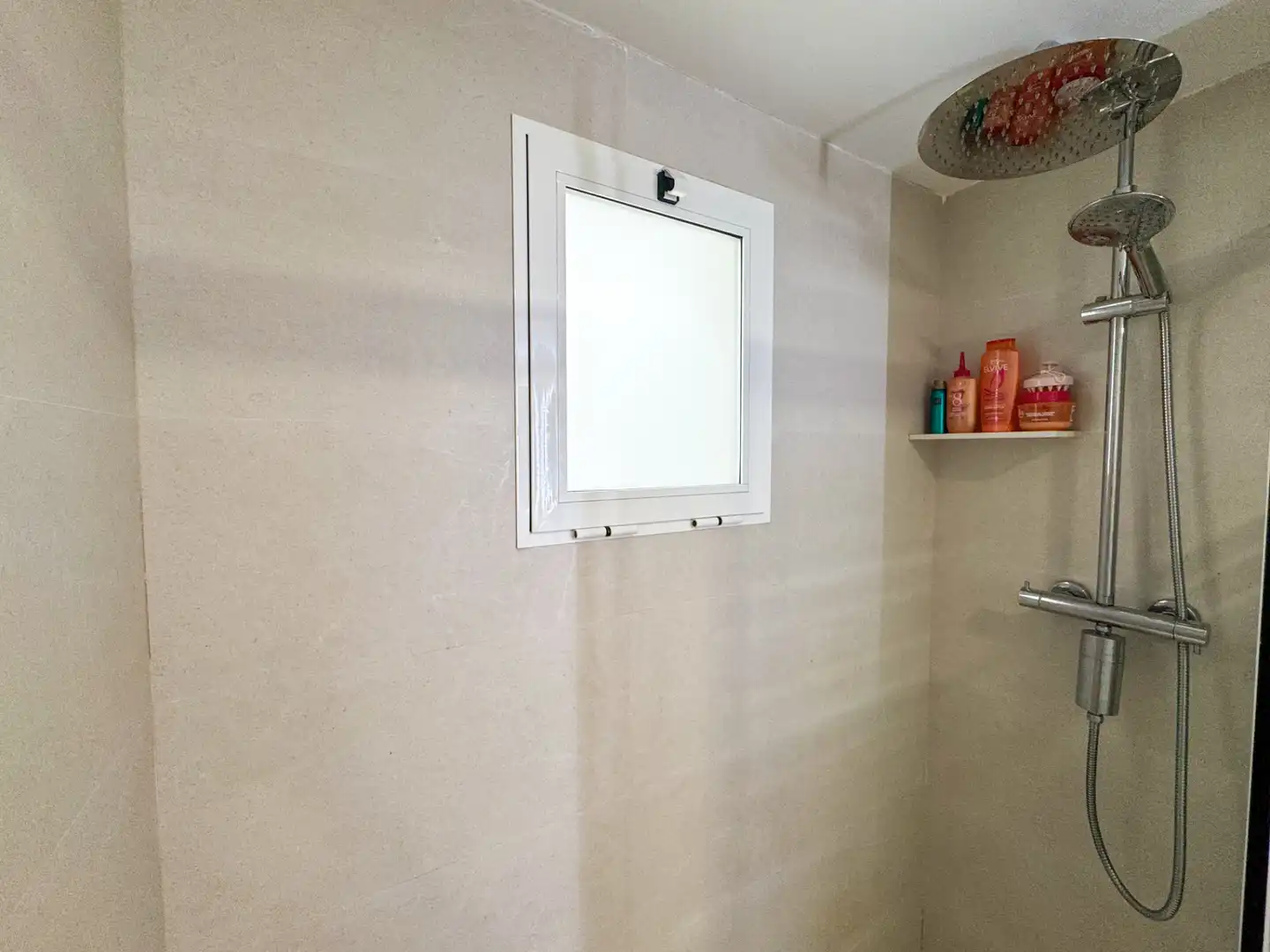 Bathroom of Flat for sale in Caldes de Montbui  with Air Conditioner, Parquet flooring and Oven