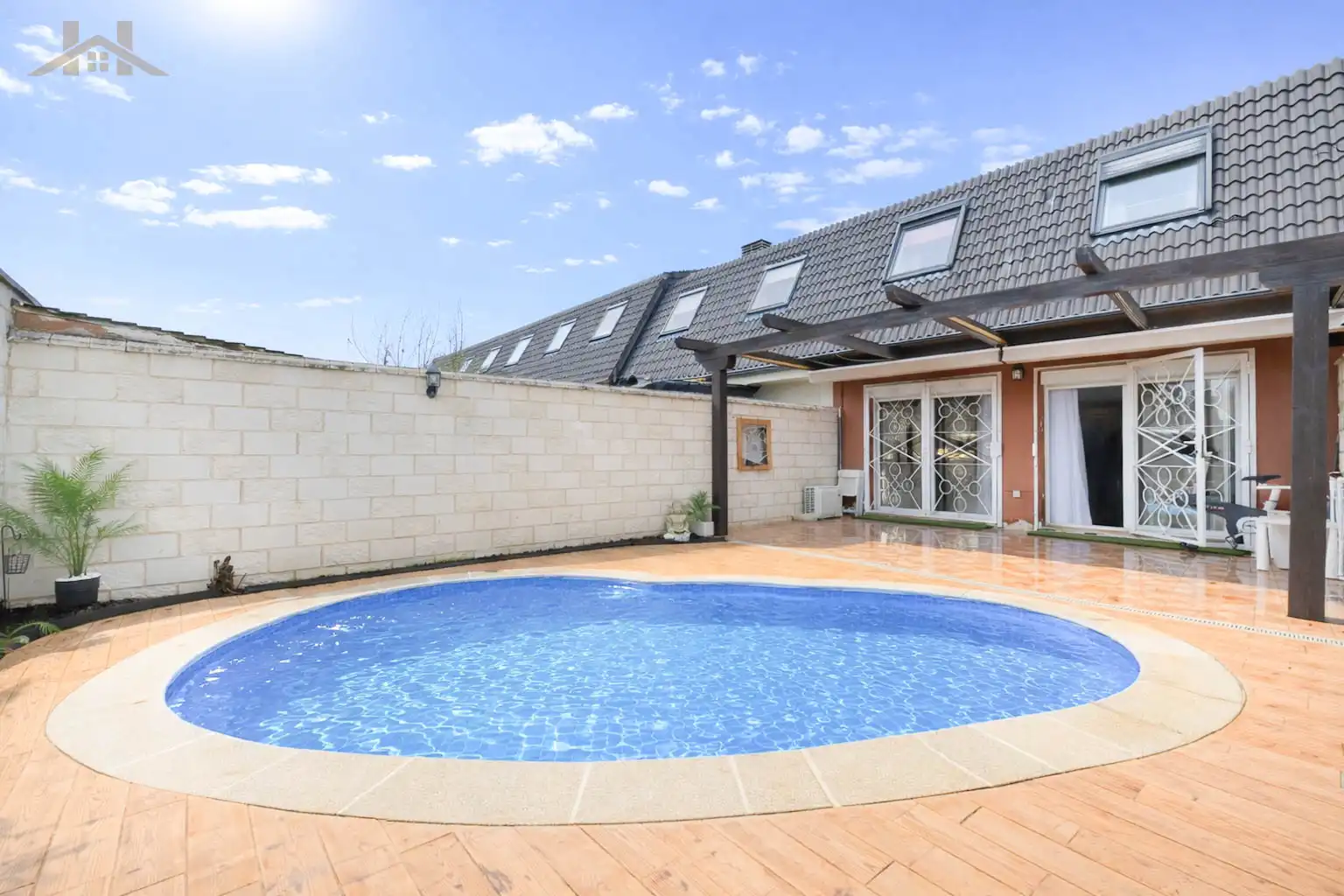 Piscina de Casa adosada en venta en Illescas con Aire acondicionado, Calefacción y Jardín privado