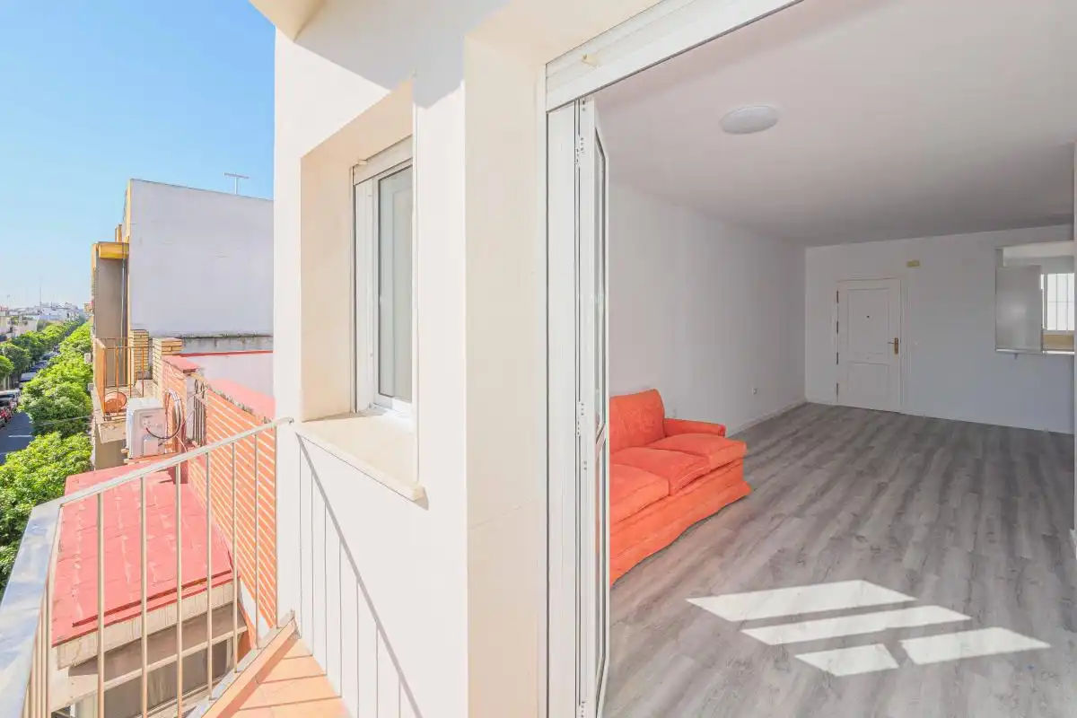 Bedroom of Flat for rent in Sevilla  with Air Conditioner, Heating and Terrace
