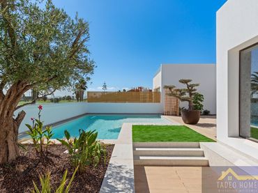 Appartement compact avec piscine à vendre à Serena Golf S/N
