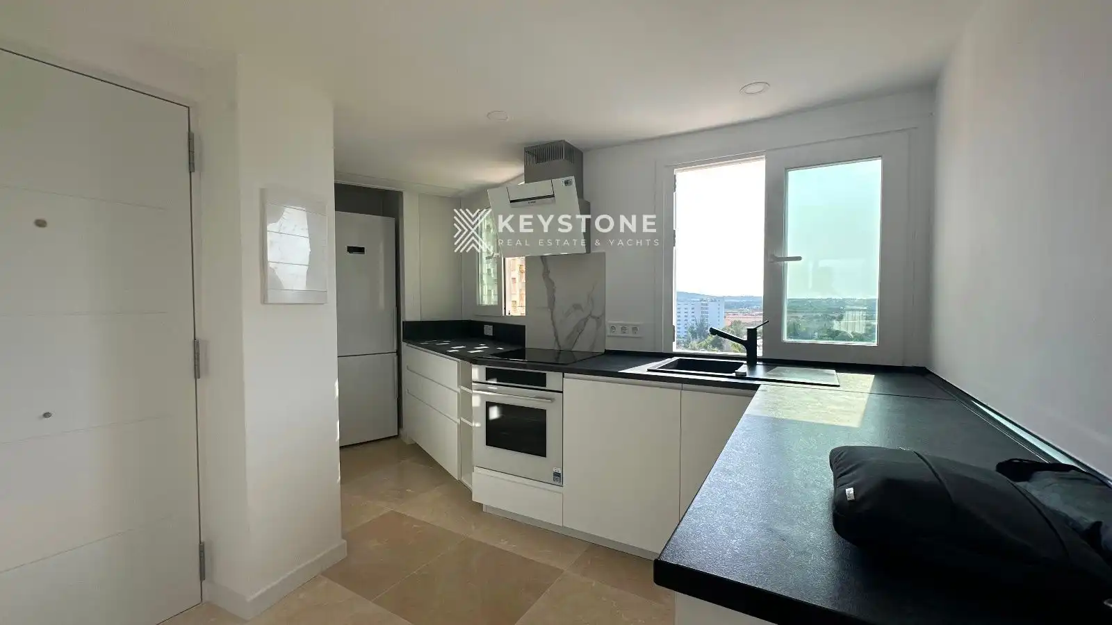 Flat for rent in Avinguda S'Olivera, Magaluf