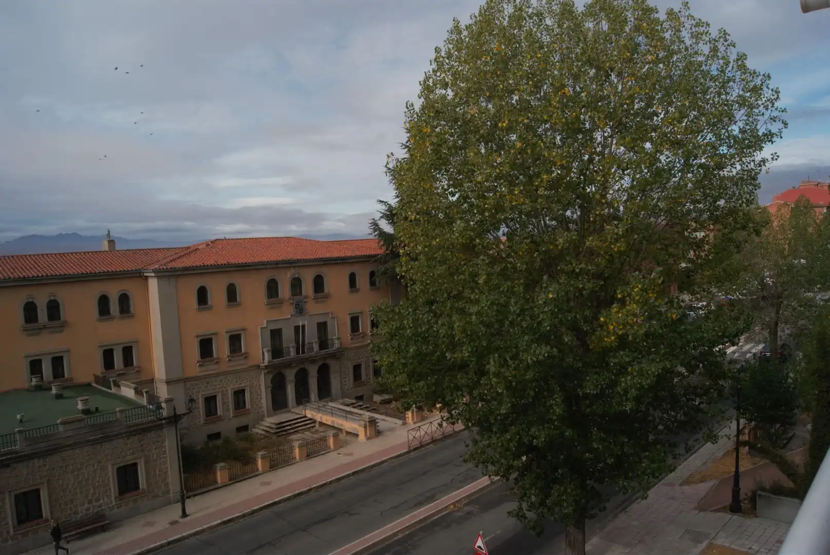 Vista exterior de Piso de alquiler en Ávila con Calefacción y Amueblado
