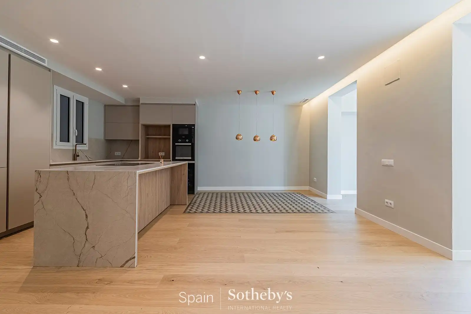 Cuina de Apartament en venda en Barcelona amb Aire condicionat, Calefacció i Terrassa
