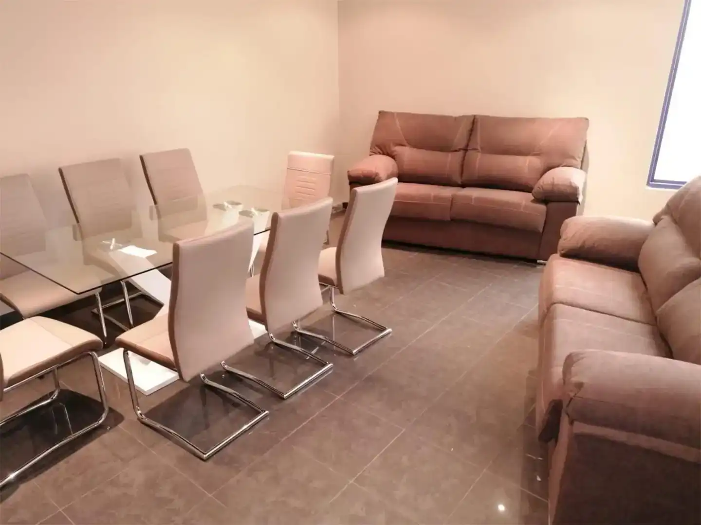 Sala de estar de Piso de alquiler en Bormujos con Aire acondicionado, Trastero y Horno