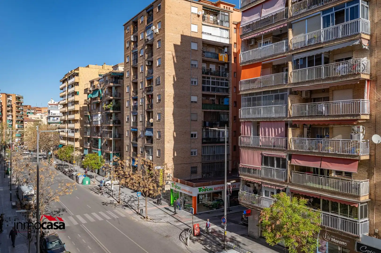 Außenansicht von Wohnung zum Verkauf in Granada mit Klimaanlage und Möbliert