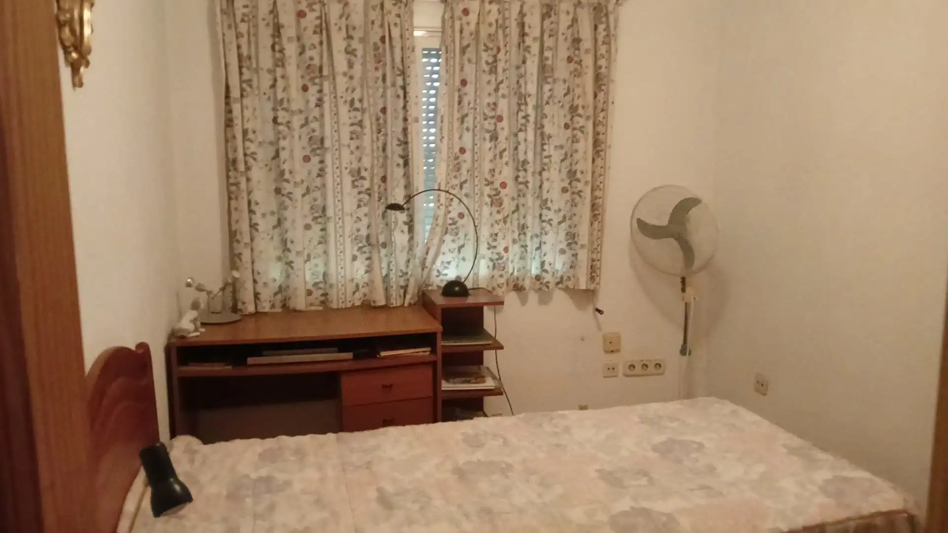 Dormitori de Casa o xalet en venda en Riba-roja de Túria amb Terrassa i Piscina