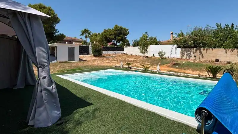 Swimming pool of Houses for sale in Turís  with Air Conditioner, Heating and Private garden