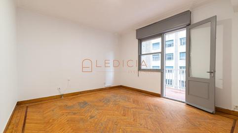 Photo 5 of Flat for sale in Pizarro, 89, Plaza España - Corte Inglés, Pontevedra