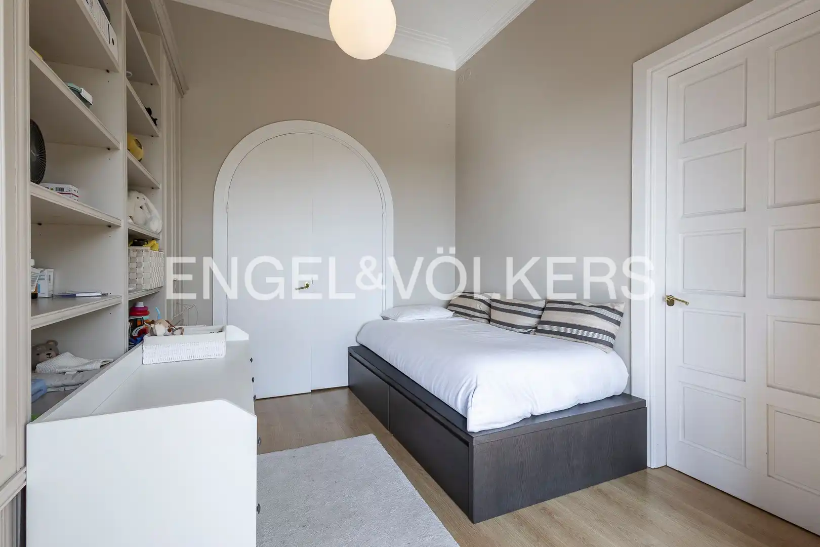 Habitación de Piso en venta en Barcelona con Calefacción y Terraza