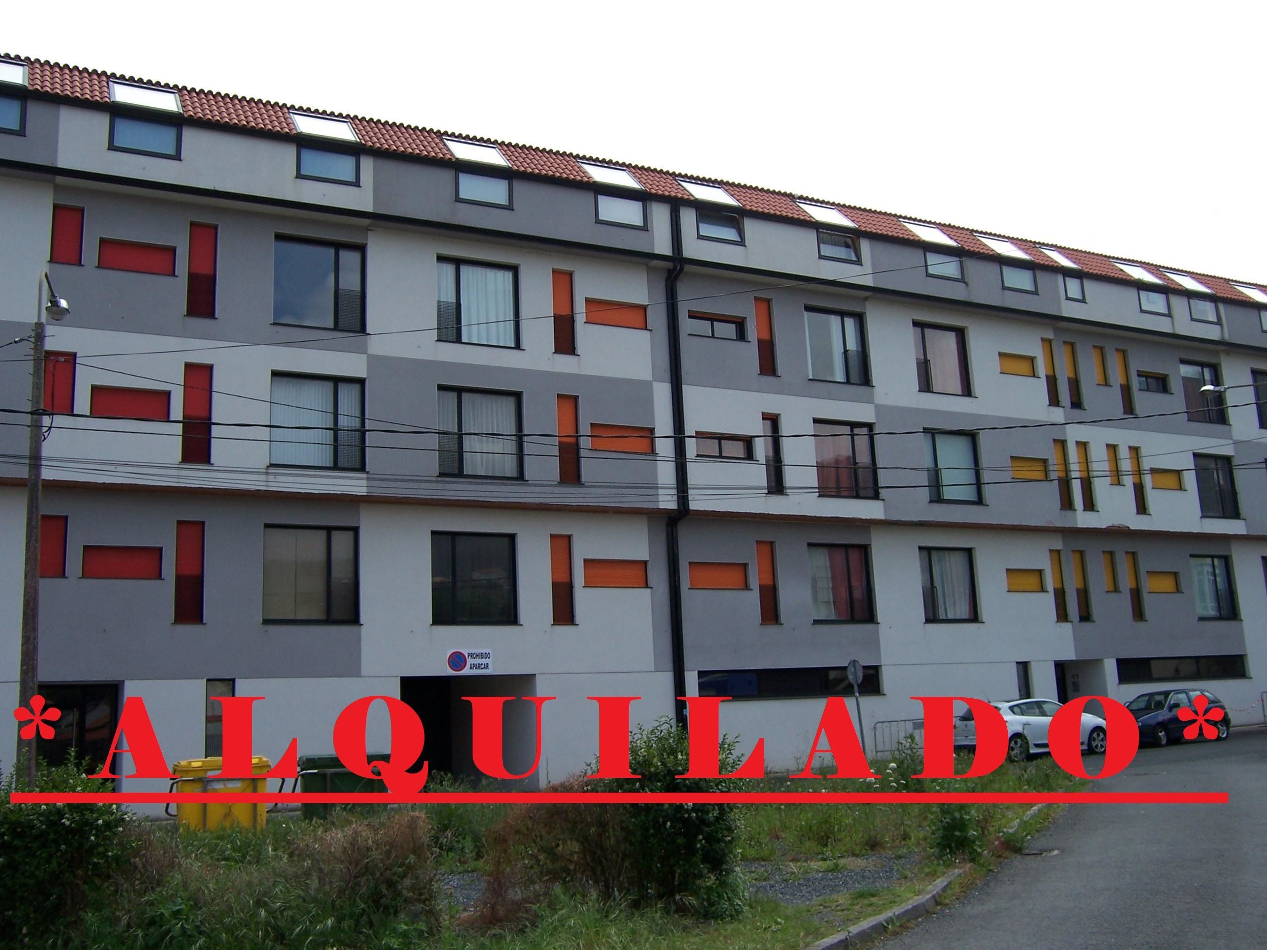 Vista exterior de Apartament de lloguer en Cariño amb Calefacció, Parquet i Moblat