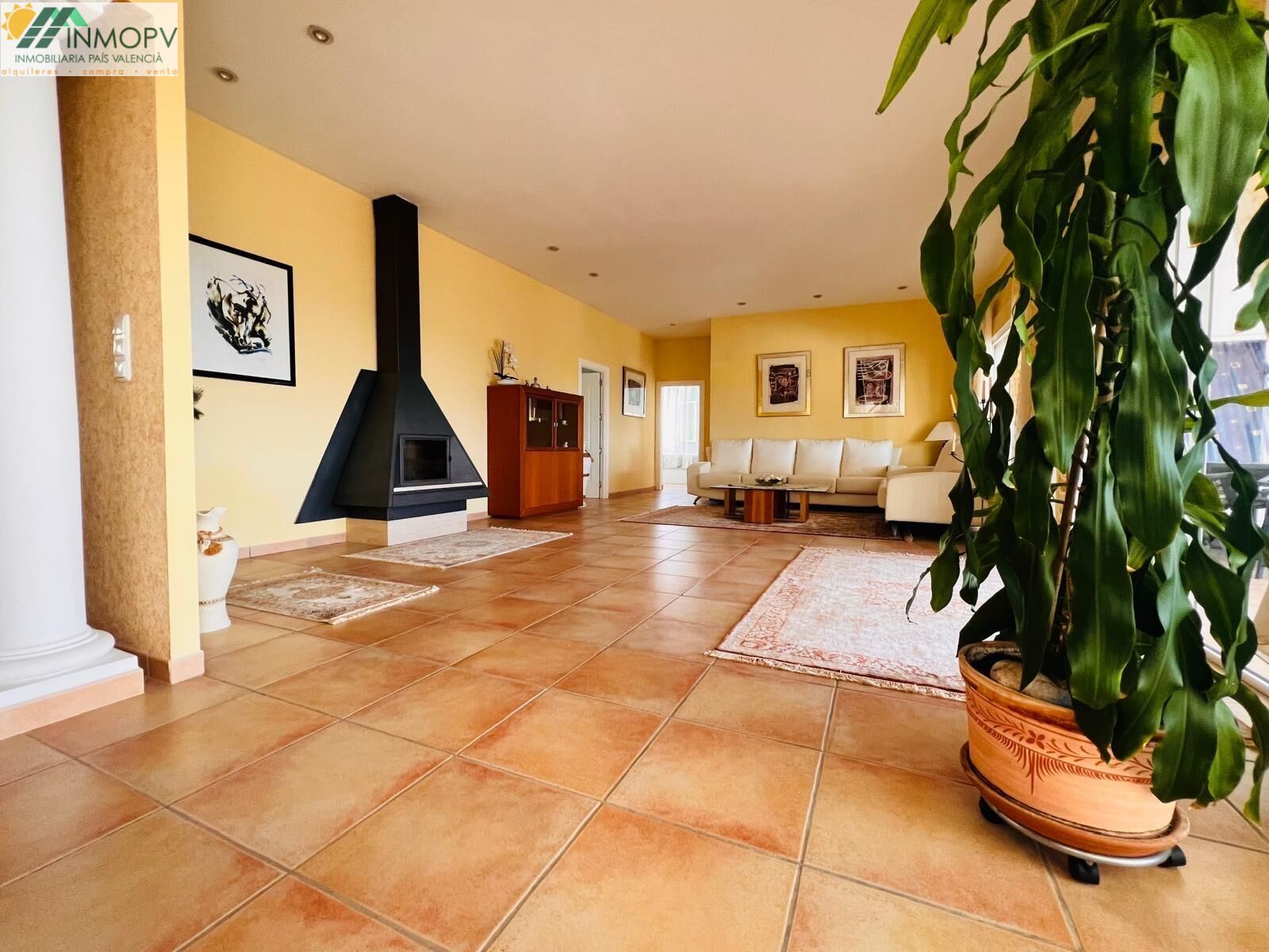 Sala de estar de Casa o chalet en venta en Vinaròs con Jardín privado, Piscina y Amueblado