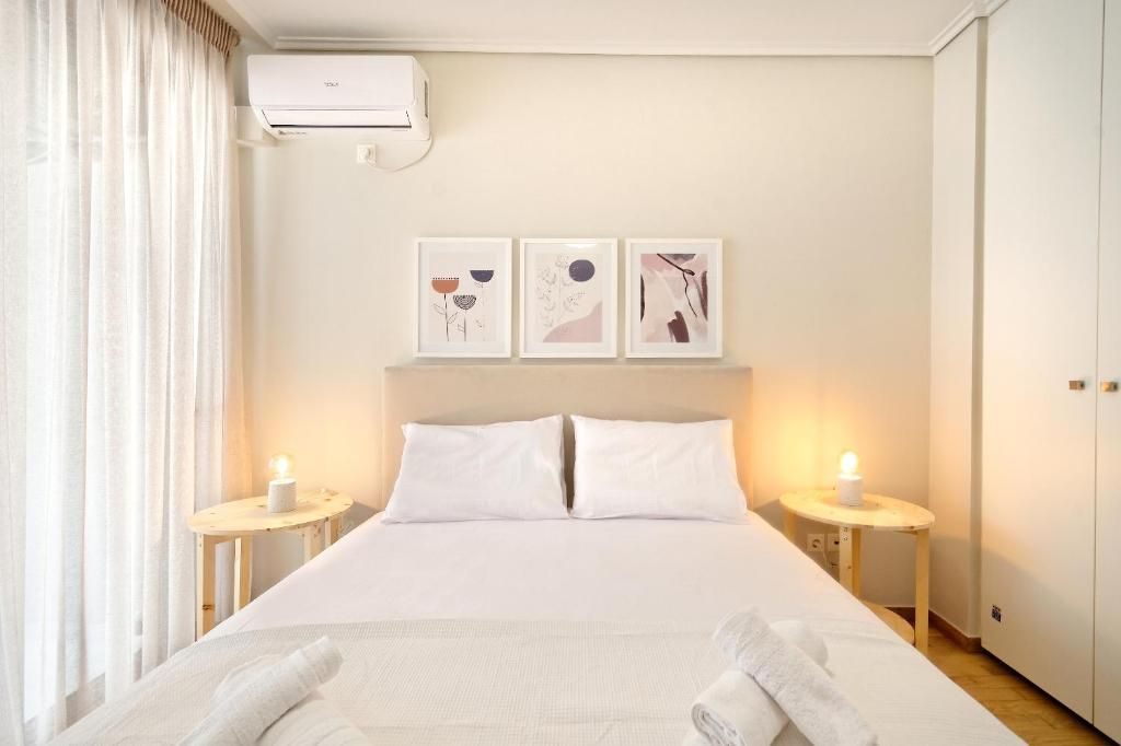 Habitación de Apartamento de alquiler en  Barcelona Capital con Aire acondicionado, Amueblado y TV