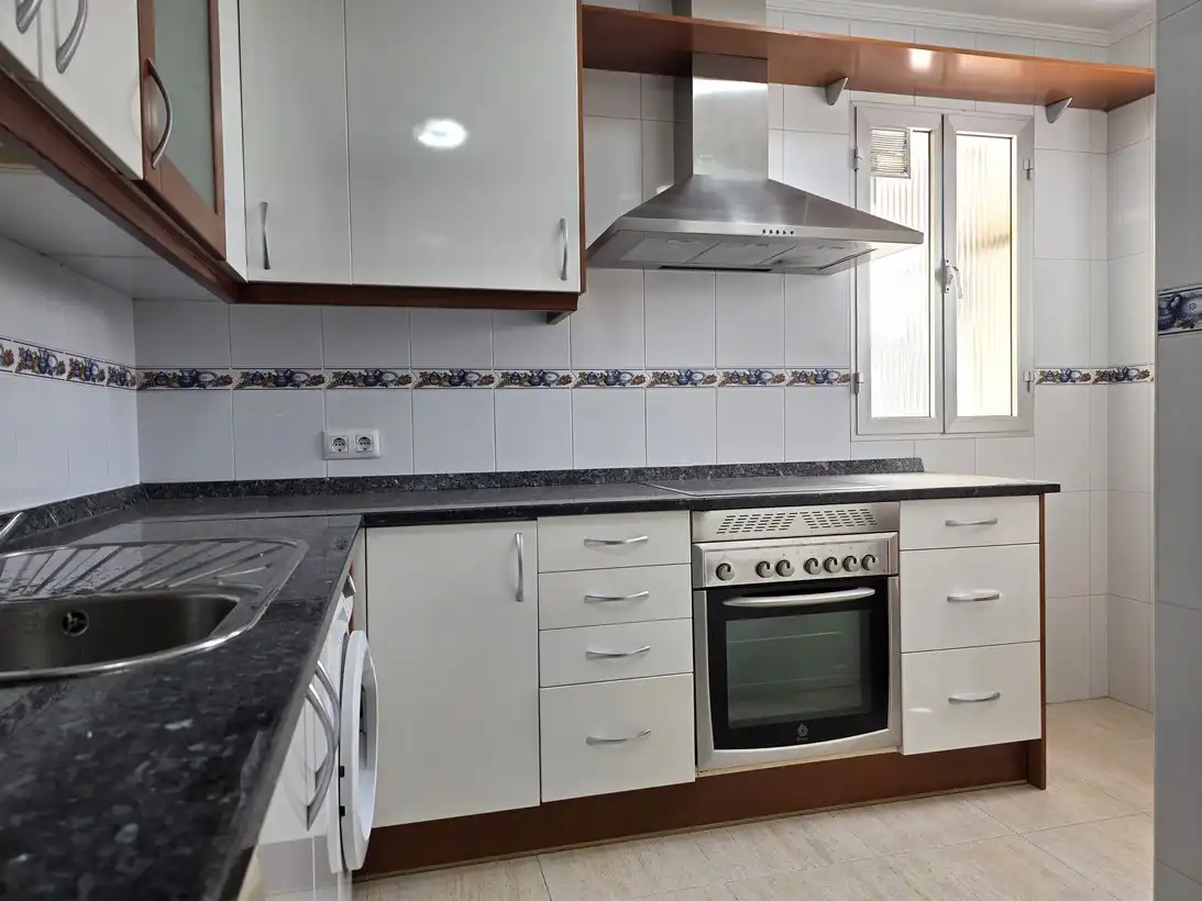 Küche von Wohnung zur Miete in Madrid mit Klimaanlage, Heizung und Parkett