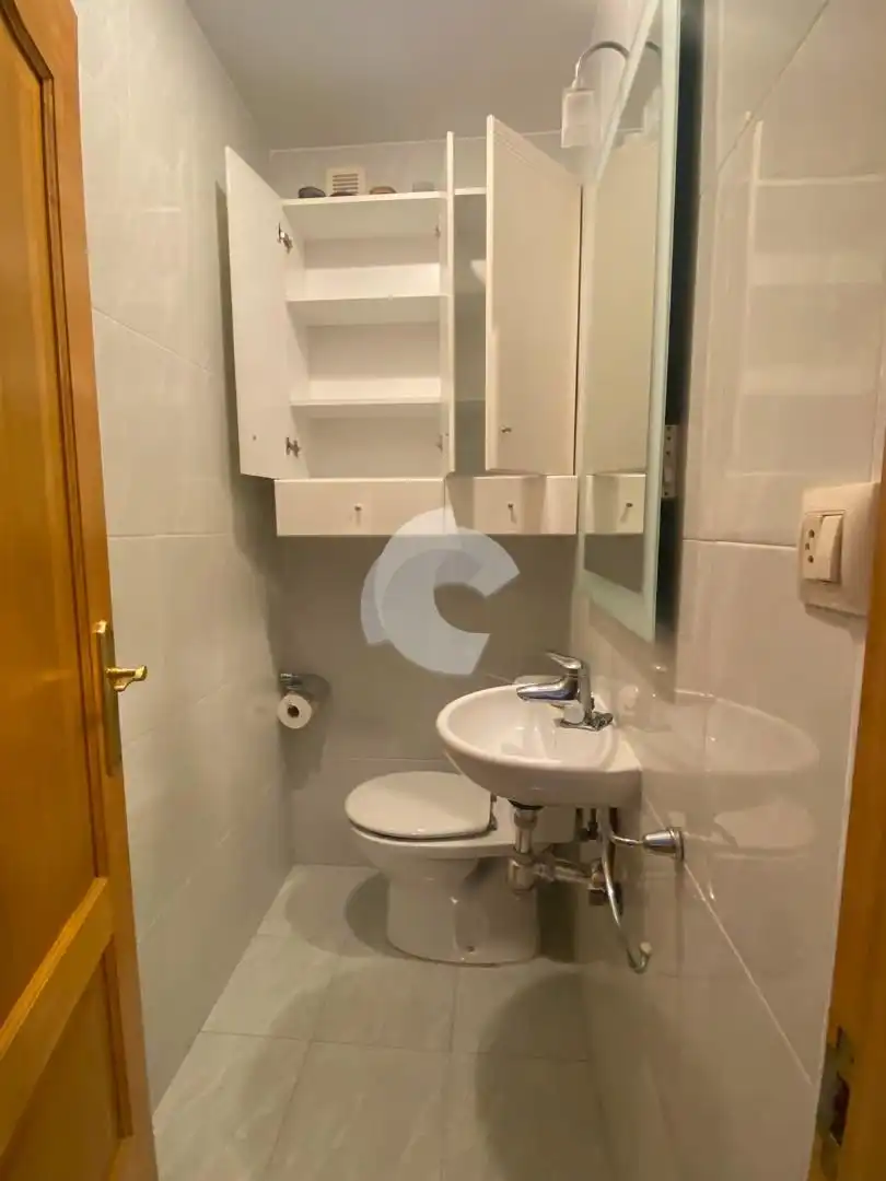 Baño de Piso en venta en Barbadás con Calefacción y Parquet