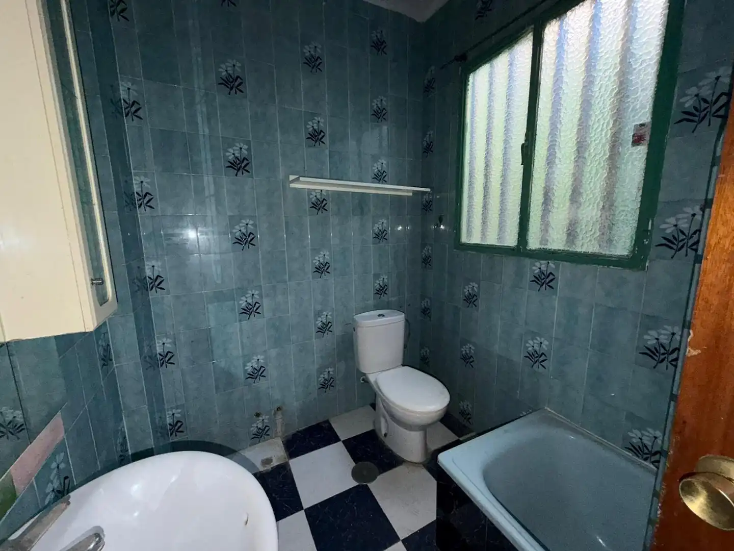 Bathroom of Flat for sale in Olvera