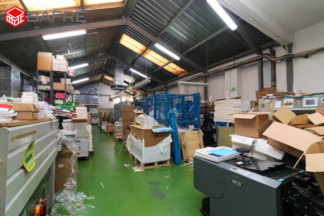 Edificio en Venta en Calle Fereluz en Valdeacederas