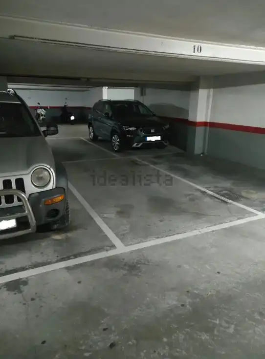 Garatge de lloguer a Calle Serafín Olave, 29, Iturrama