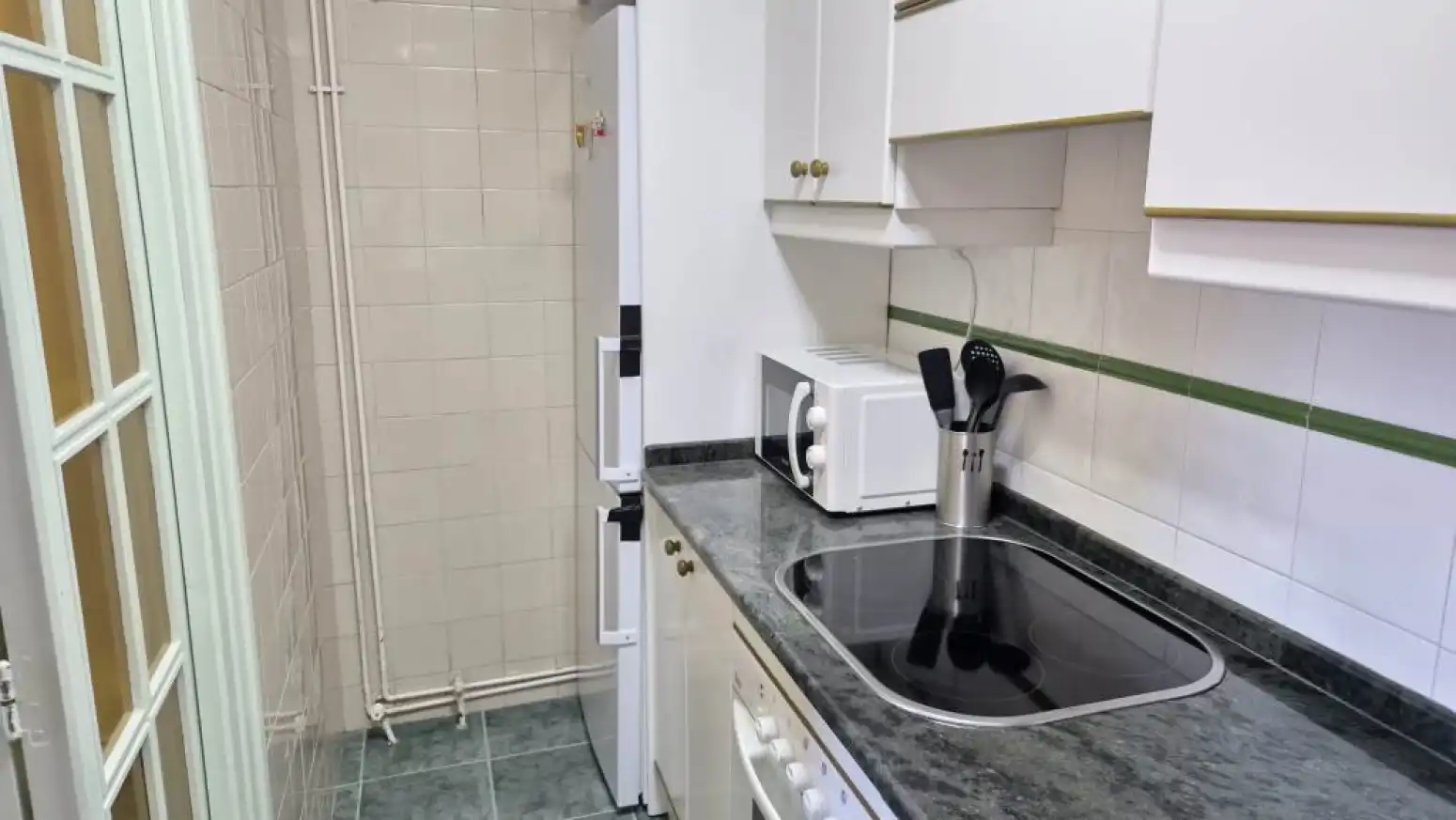Cocina de Piso de alquiler en Salamanca con Calefacción, Parquet y Amueblado