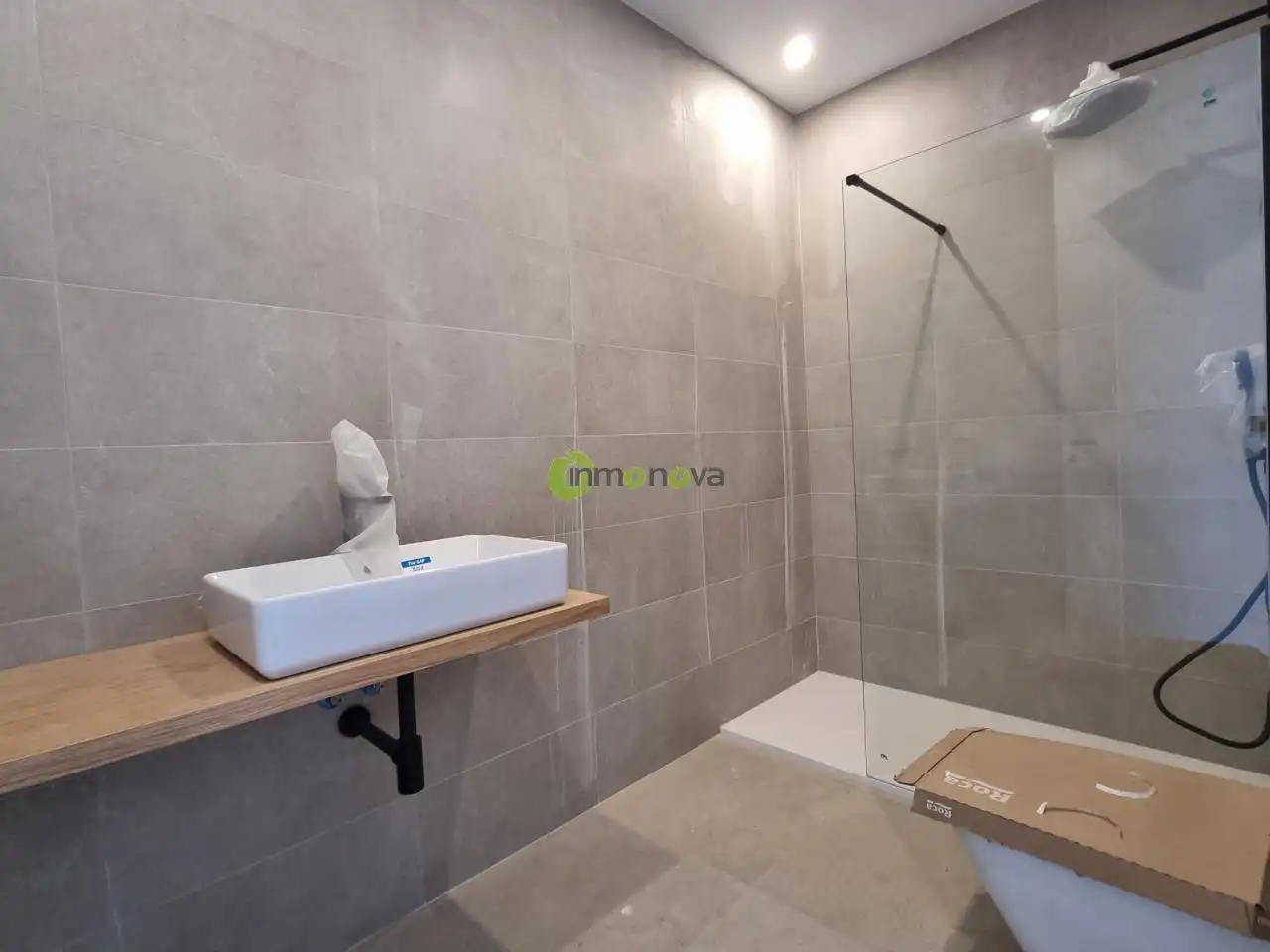 Baño de Casa adosada en venta en Nigrán con Calefacción, Jardín privado y Terraza