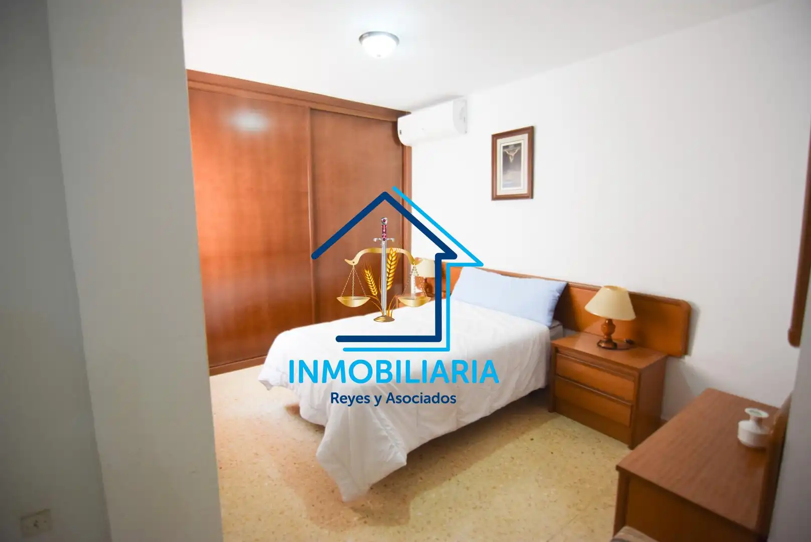 Schlafzimmer von Wohnung zum Verkauf in Córdoba mit Klimaanlage