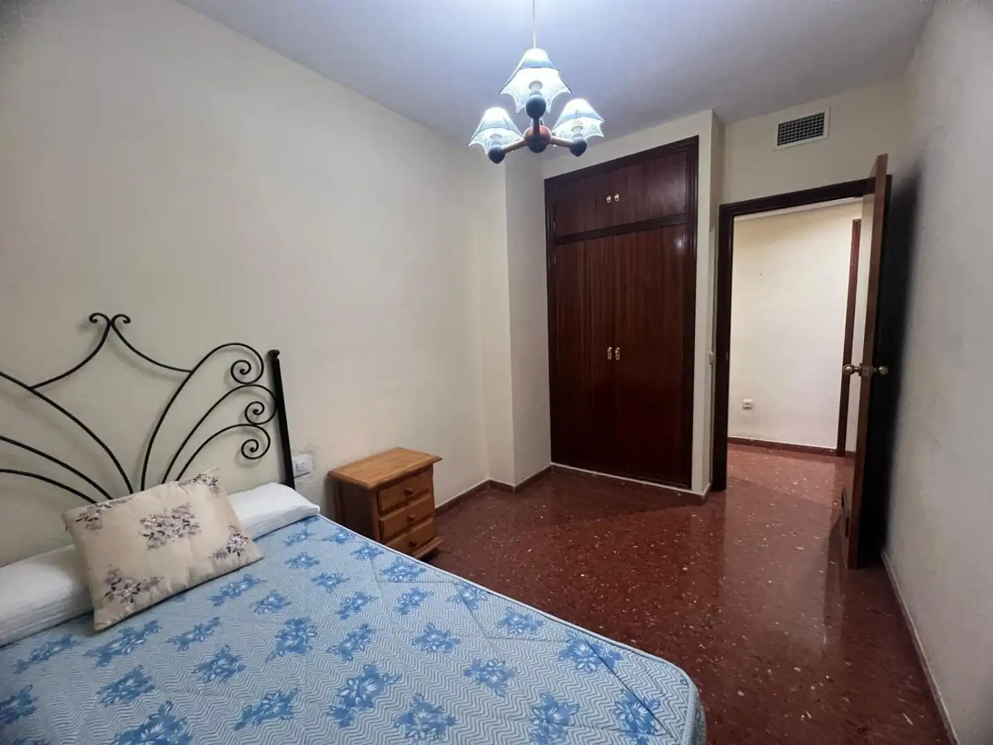 Bedroom of Flat for sale in Córdoba  with Air Conditioner, Storage room and Balcony