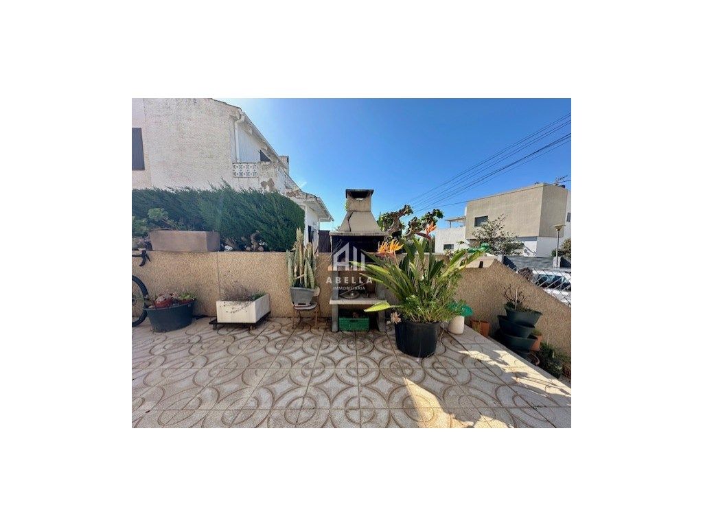 Exterior view of Planta baja for sale in Cambrils