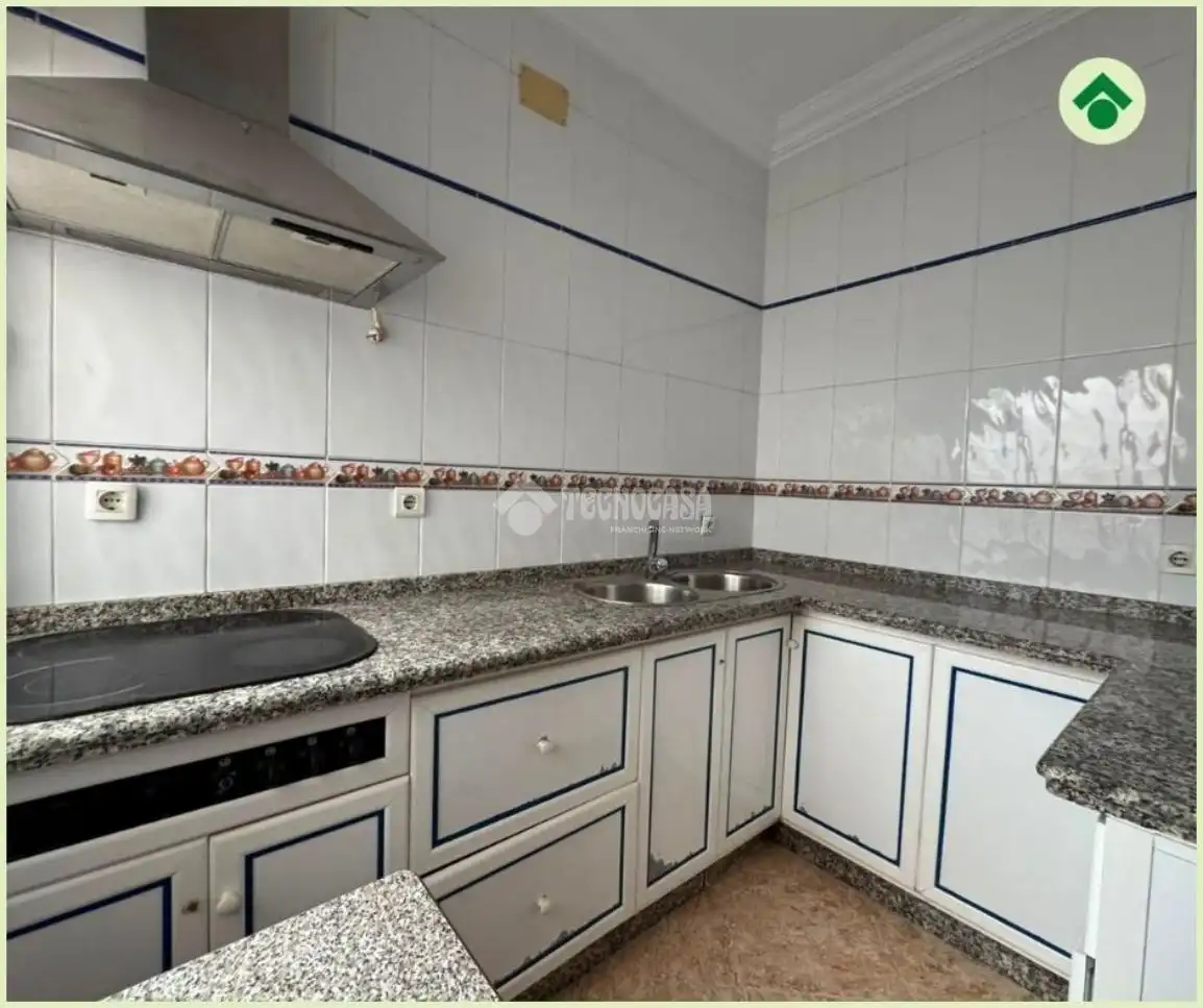 Cuina de Casa o xalet en venda en Las Cabezas de San Juan amb Terrassa