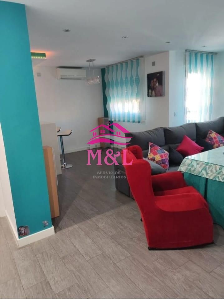 Living room of Flat for sale in Mérida  with Air Conditioner, Heating and Terrace