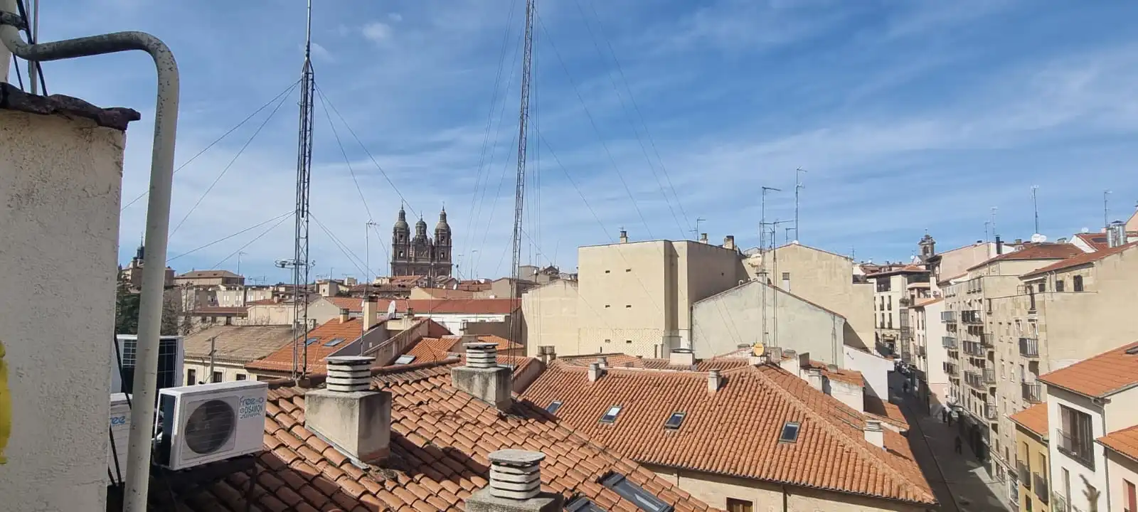 Vista exterior de Pis en venda en Salamanca amb Calefacció, Parquet i Terrassa