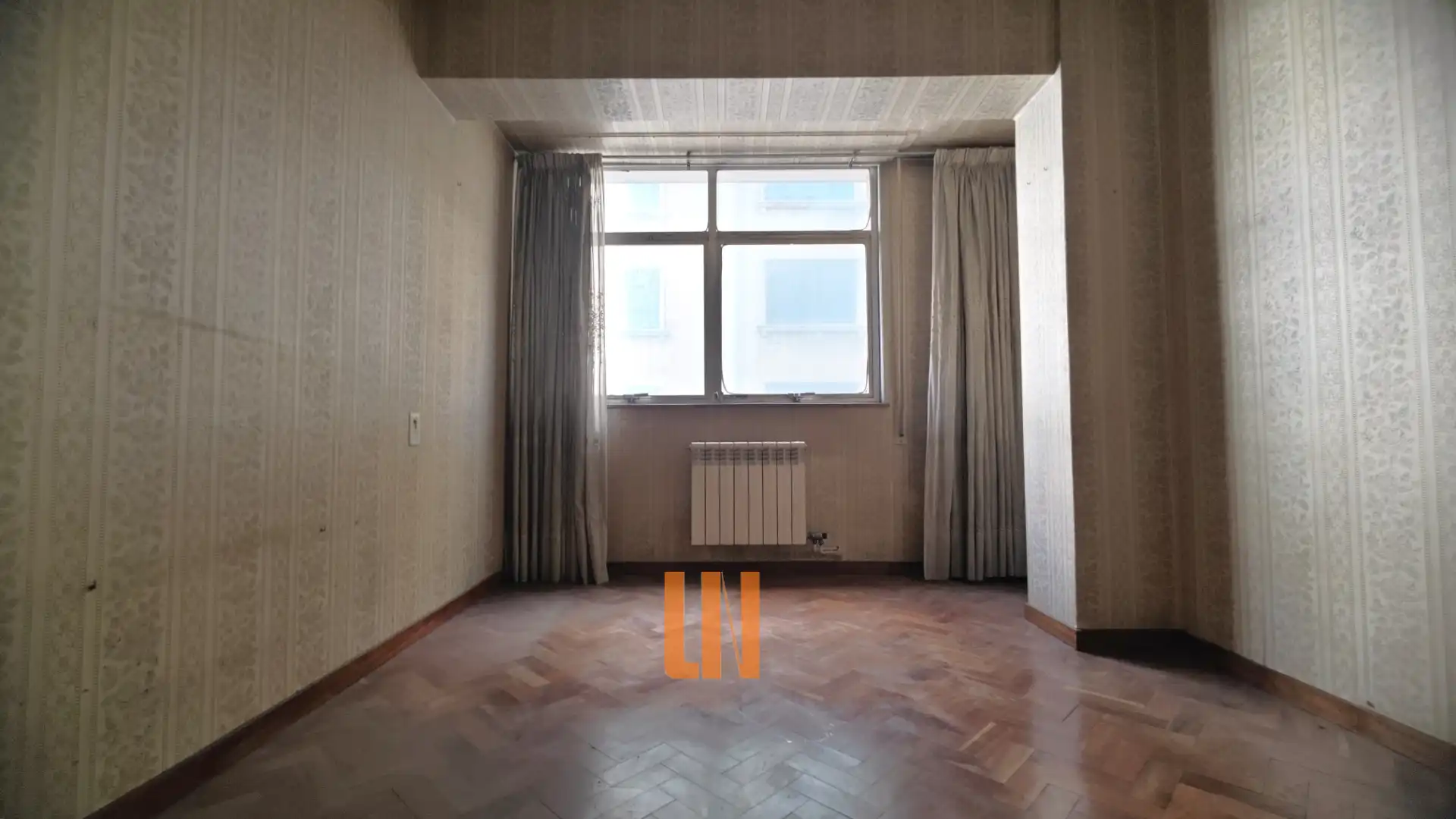 Piso en venta en A Coruña Capital  con Calefacción, Parquet y Internet