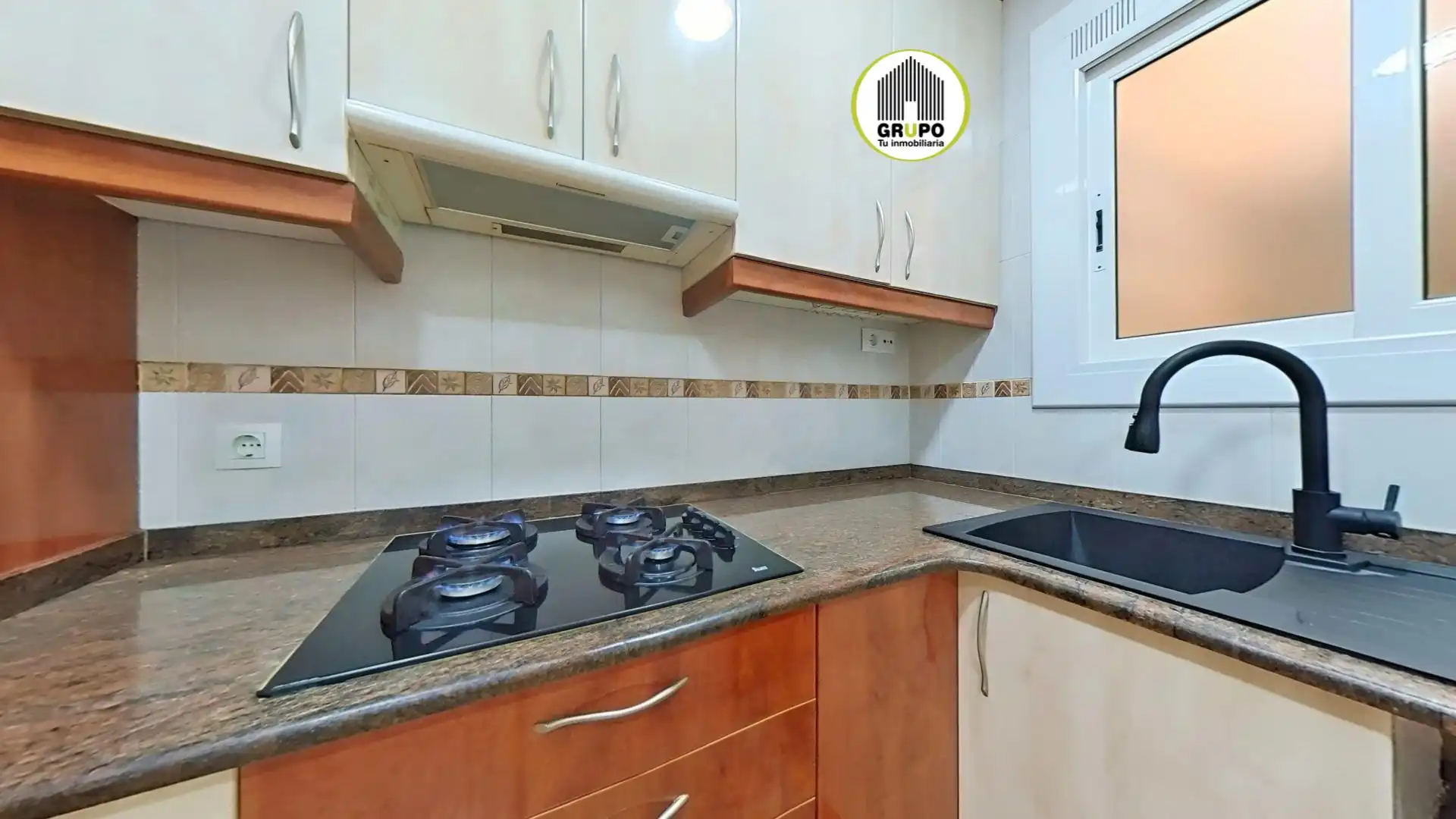 Küche von Wohnung zum Verkauf in Esplugues de Llobregat mit Klimaanlage, Heizung und Balkon